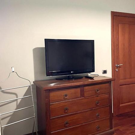 La Ferrovia Holiday Home Napoli Dış mekan fotoğraf