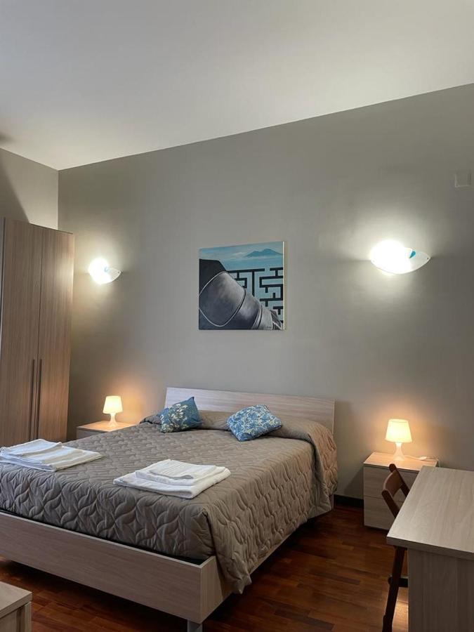 La Ferrovia Holiday Home Napoli Dış mekan fotoğraf