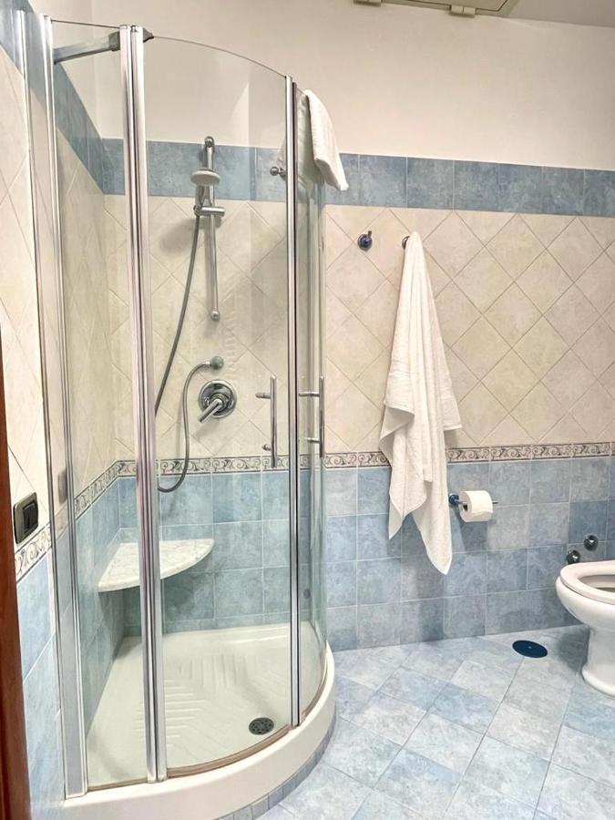 La Ferrovia Holiday Home Napoli Dış mekan fotoğraf