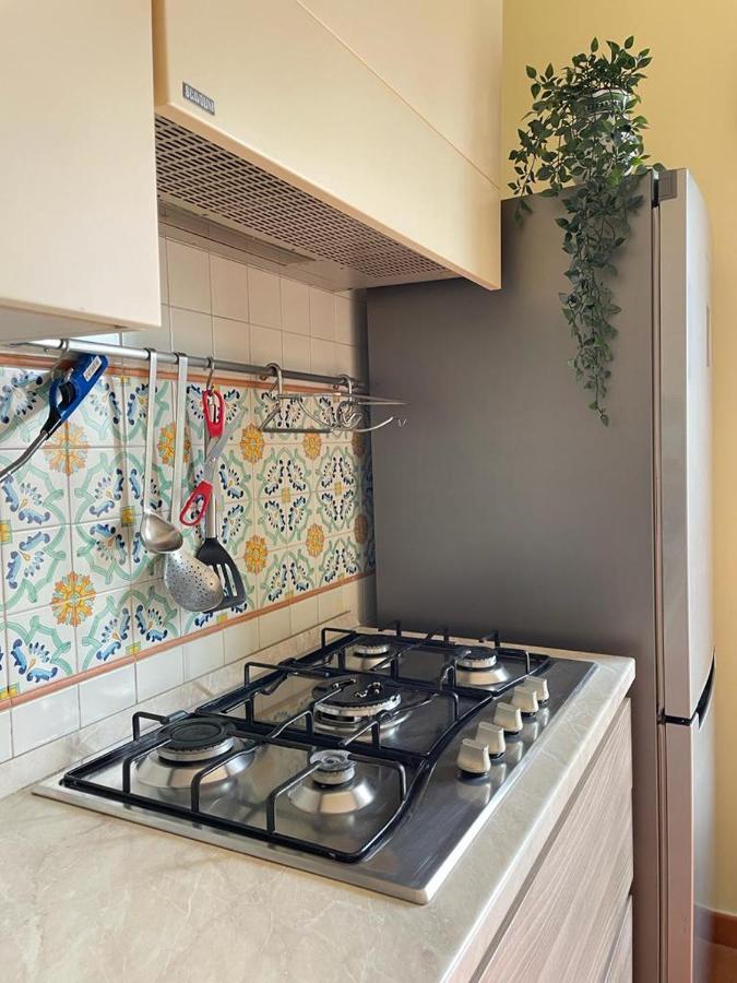 La Ferrovia Holiday Home Napoli Dış mekan fotoğraf